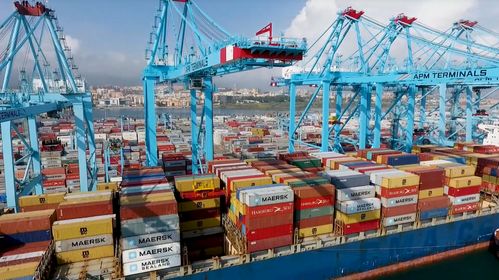 中國(guó)經(jīng)濟(jì)展現(xiàn)強(qiáng)勁韌性 外貿(mào)總值突破20萬(wàn)億，出口年內(nèi)首現(xiàn)正增長(zhǎng)